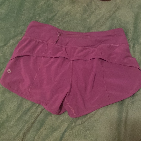 Lululemon Speed Up Shorts - Picture 2 of 5